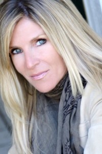 在加拿大成長，因為氣候南移至加州展開全新生活，羅芮