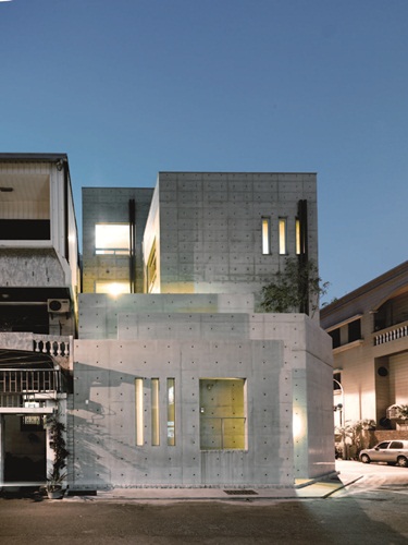 清水模、毛森江