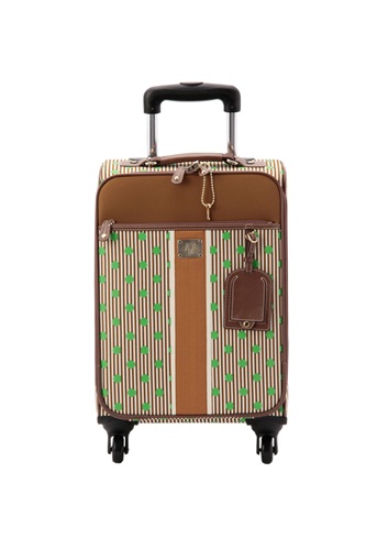 夏天，一個適合規劃短期出遊的季節，旅行前，不免要整