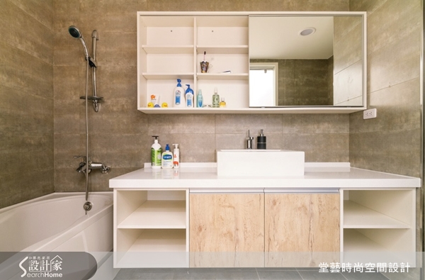 從事眼科醫療的屋主，平日工作壓力沉重，加上家中有位