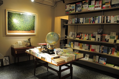 以「綠色環保」為訴求的芳療品牌－伊聖詩（Esecnts）