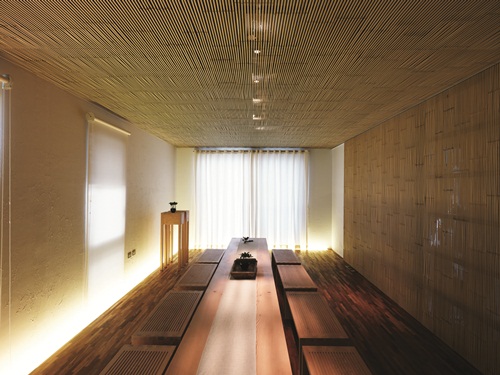 屋主楊醫師是玩得十分專精的音響迷,森室內設計為幫楊