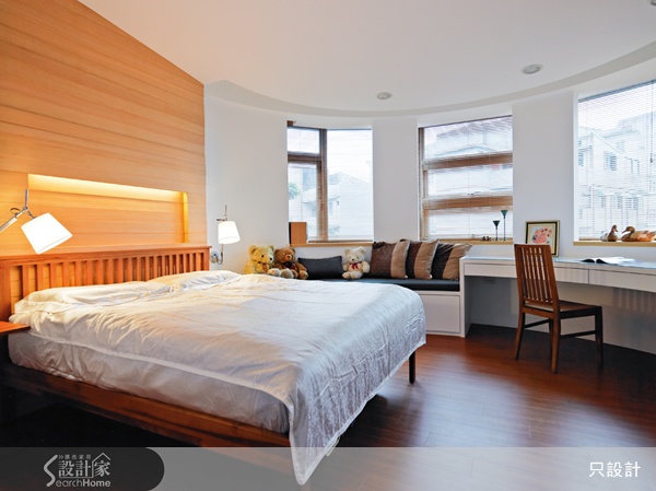 老屋問題多,卻又捨不得換新房子,那就一起在老房子裡