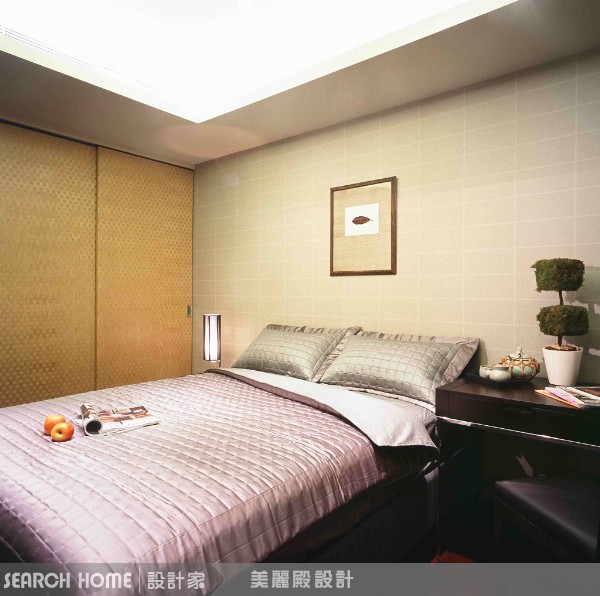 臥房的風格影響著睡眠的心情，太過花俏的裝飾，反而容