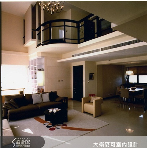 很多人買樓中樓幾乎就是當兩層樓來使用，本案的屋主卻