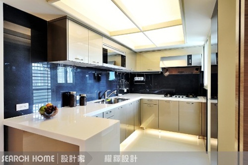 隨著民國100年的好兆頭,很多人都選在這時結婚,想討