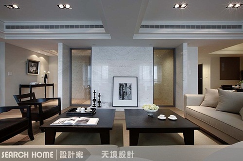 若在公共空間要預留擺放作品的空間，記得牆面底色不可