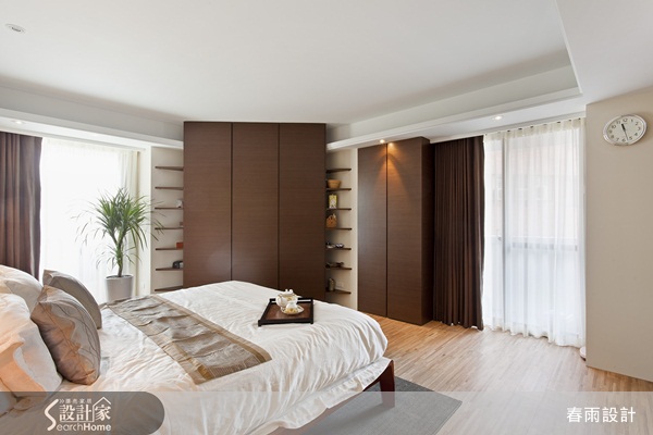 展示櫃、玄關、落地衣櫃、轉角