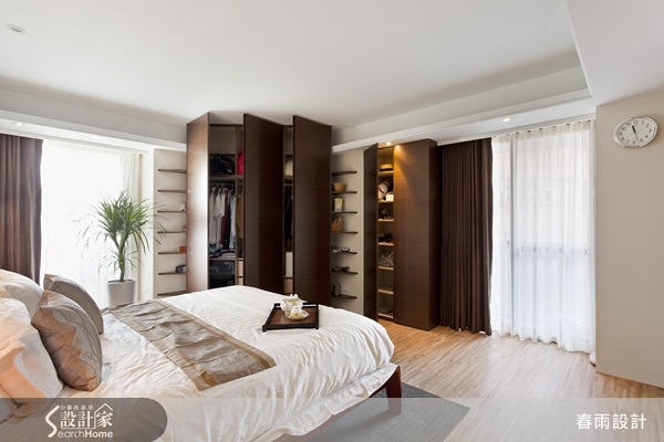 展示櫃、玄關、落地衣櫃、轉角