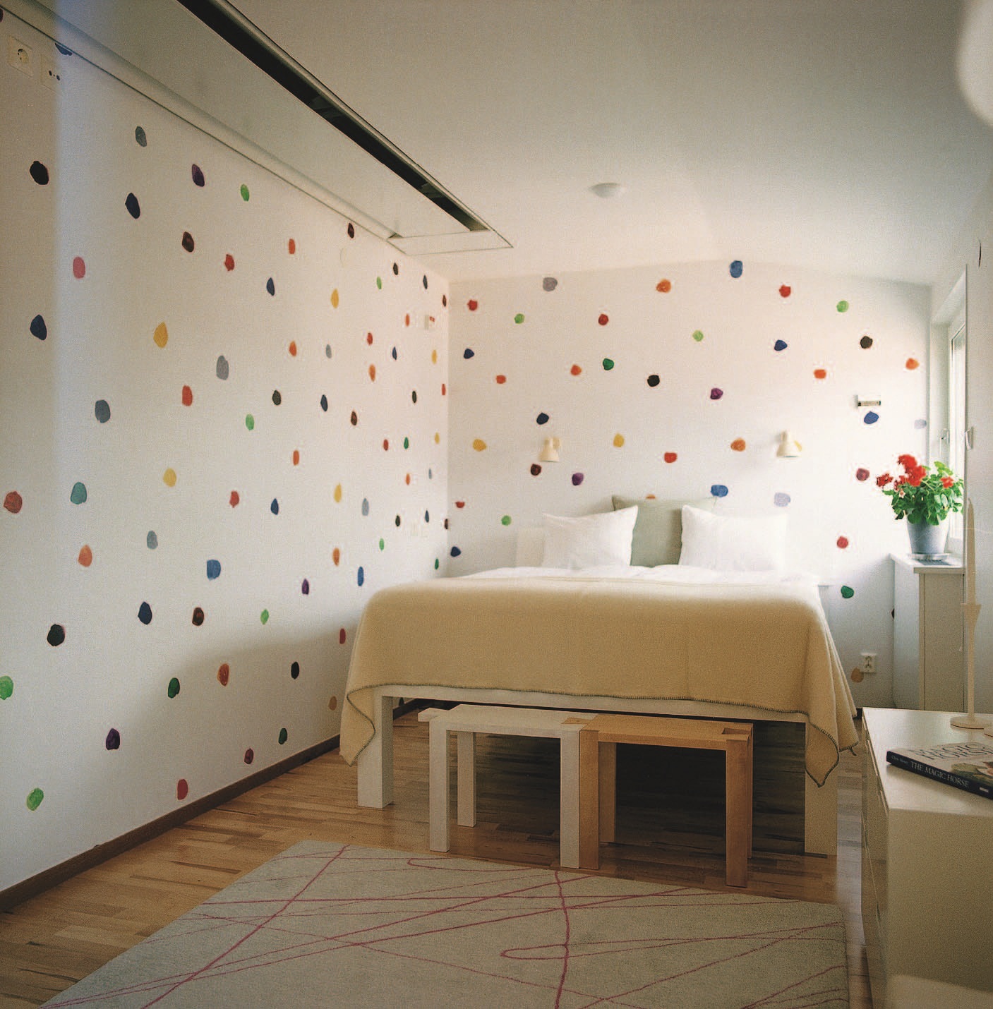 北歐現代風格一向給人簡潔、自然、舒適及創新的印象，