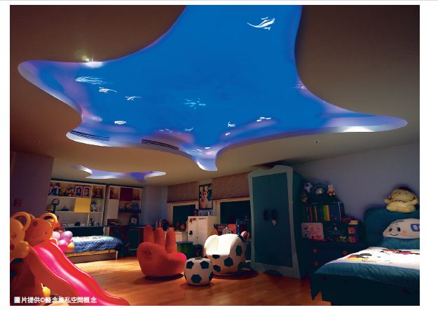 1歲至3歲的小孩需要父母親就近的陪伴，為了安全性考量