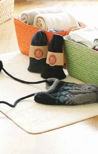 抱枕套要收得乾淨俐落，道具不用多，只需要幾個好看的