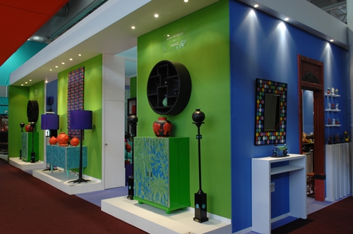 在文建會的文創產業範疇中，包含視覺藝術、音樂與表演