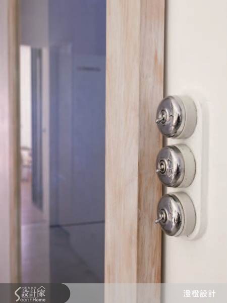 阿德與東東說，家裡真正的主人，其實是好動的愛貓Coop