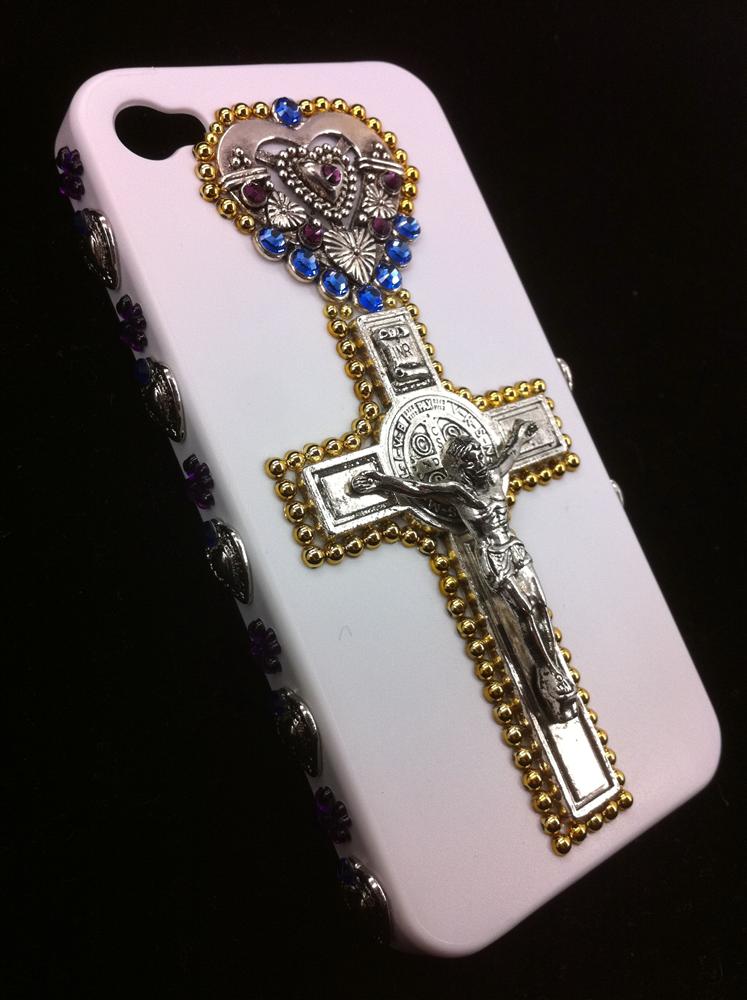 現代人愛漂亮到什麼程度，不僅穿衣服要趕流行，就連手