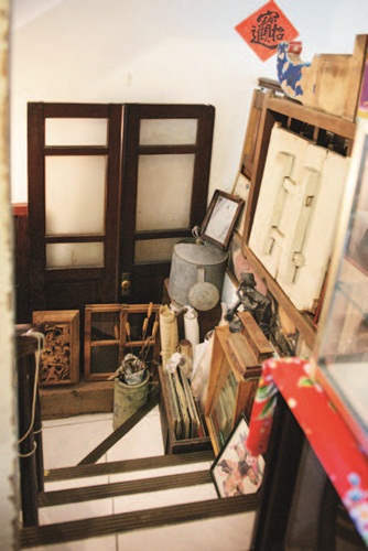 對於喜歡台灣各時期懷舊老家具的人來說，走進「阿媽的