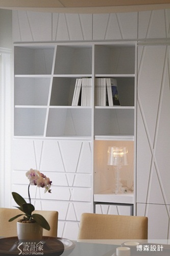 這是一間位在淡水漁人碼頭附近的景觀住宅，在屋內各個