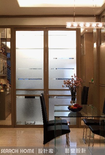 混搭、彩繪玻璃、鐵件、視聽室