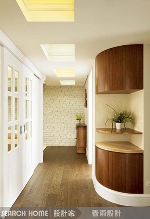 展示櫃、玄關、落地衣櫃、轉角