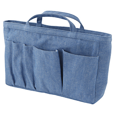 許多女生出門一定要帶個大包包，裡頭裝什麼不清楚，重