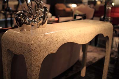 柳綻綠，花放紅，春天的腳步悄悄地近了！為了呼應燦爛