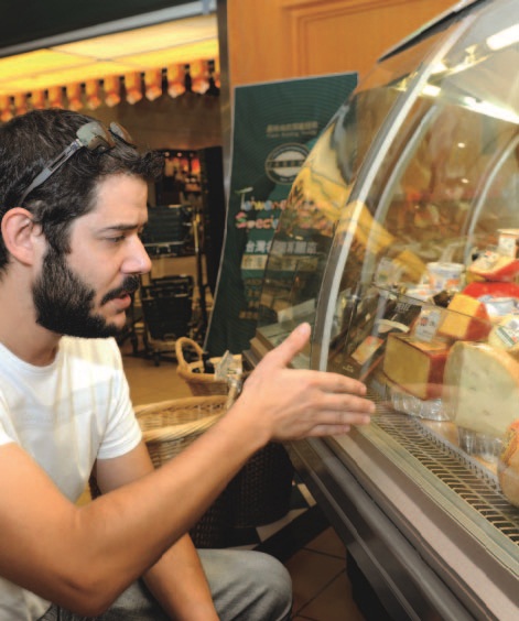 食材挑選、西班牙廚師、香料