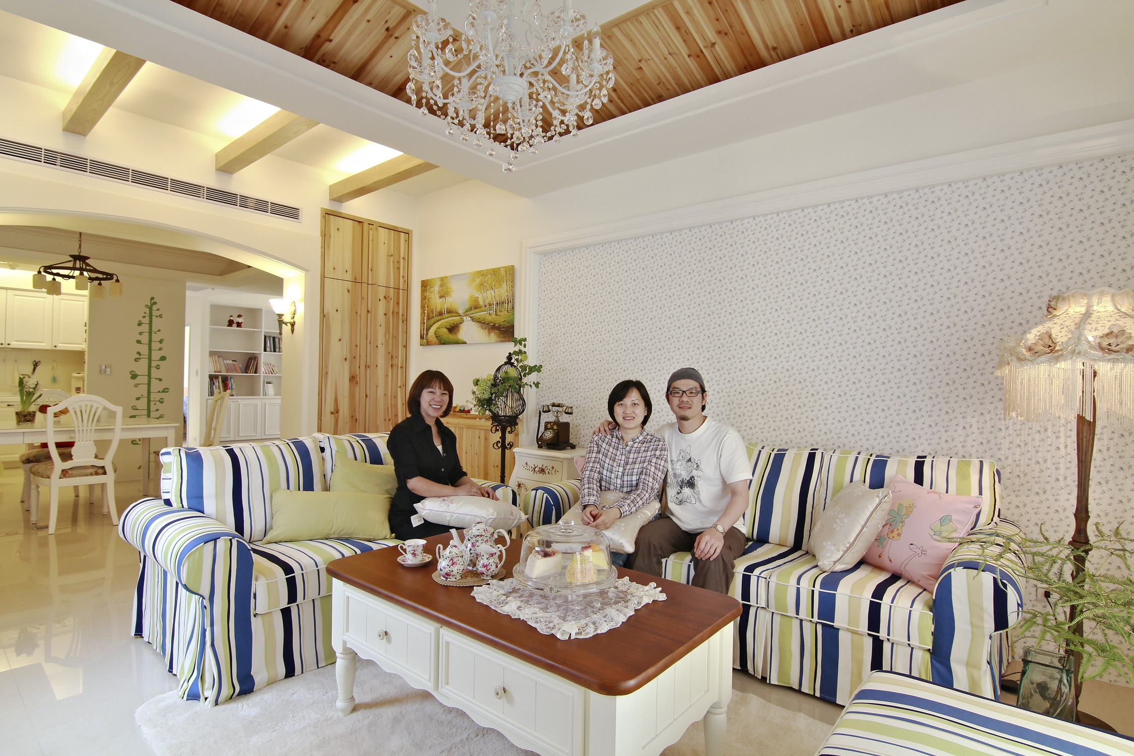 屋主夫妻帶著兩個小孩，決定從國外搬回台灣居住，因為