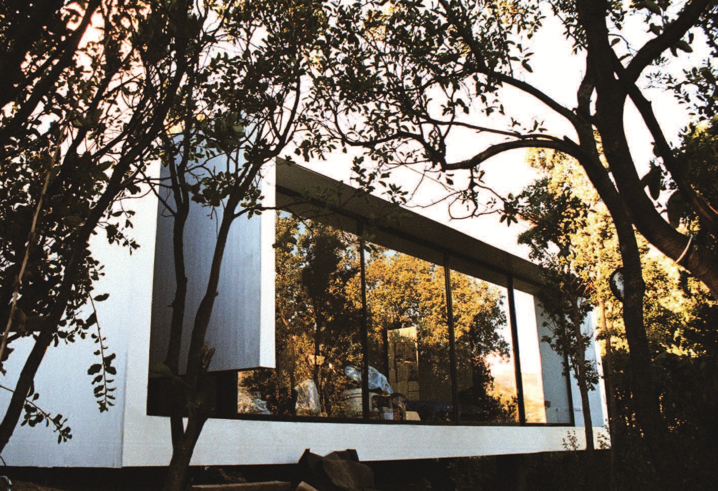 曾經想過在杳無人煙的山林中，為自己搭建一棟獨一無二