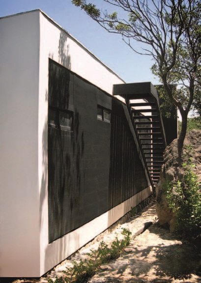 曾經想過在杳無人煙的山林中，為自己搭建一棟獨一無二