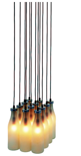 Kartell承襲了義大利時尚設計的敏銳嗅覺，網羅許多世