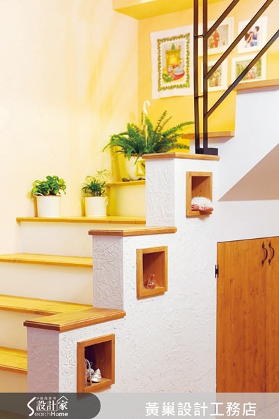 要使得梯間變得有趣,利用植物來做佈置是最快入門與上