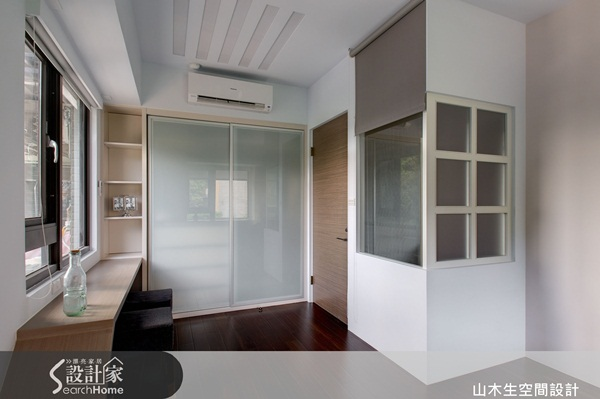 小坪數空間首重空間放大及收納設計的規劃，在這個案例