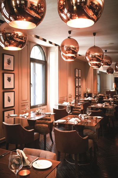 JIA在中文裡是「家」的意思,JIA Shanghai以在香港大