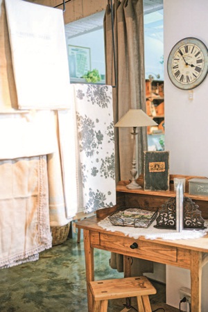 南法鄉村、佈置