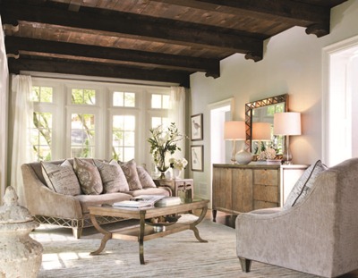 想要做到正統的鄉村風空間，那麼天花板的設計就不可不