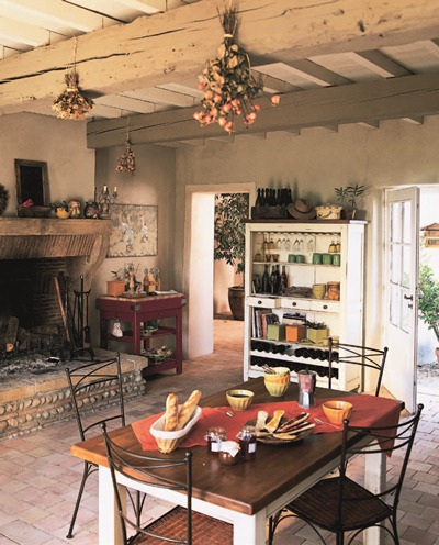 有濃厚的溫馨感讓鄉村風格深受許多人的喜愛，然而看似