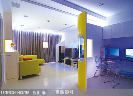 穿透式設計、清玻璃、霧面玻璃、格柵等等、拉門