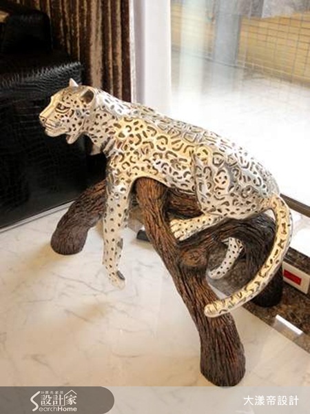 豪宅打造完畢,事後的保養和清潔更重要,尤其是皮件的