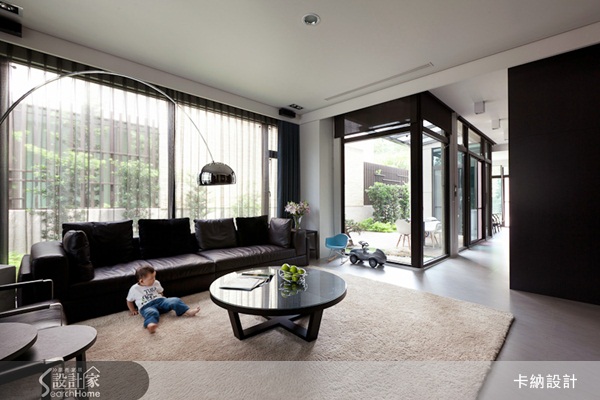 現代居家中，想要擁有一座綠意盎然的小庭院，何其困難