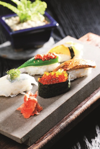 日本料理、粗食、天然健康餐廳、山間倉房