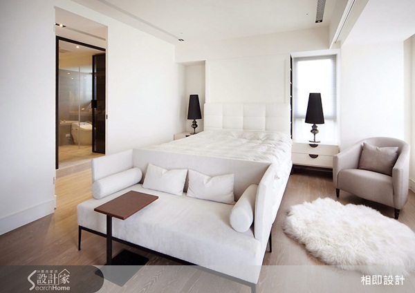 美式風、白色材質、水泥主牆