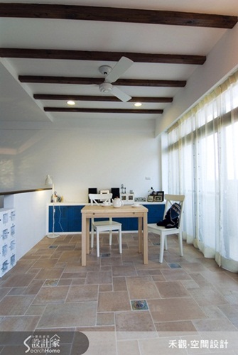 空間線條、集成材、梧桐風化木、玄關