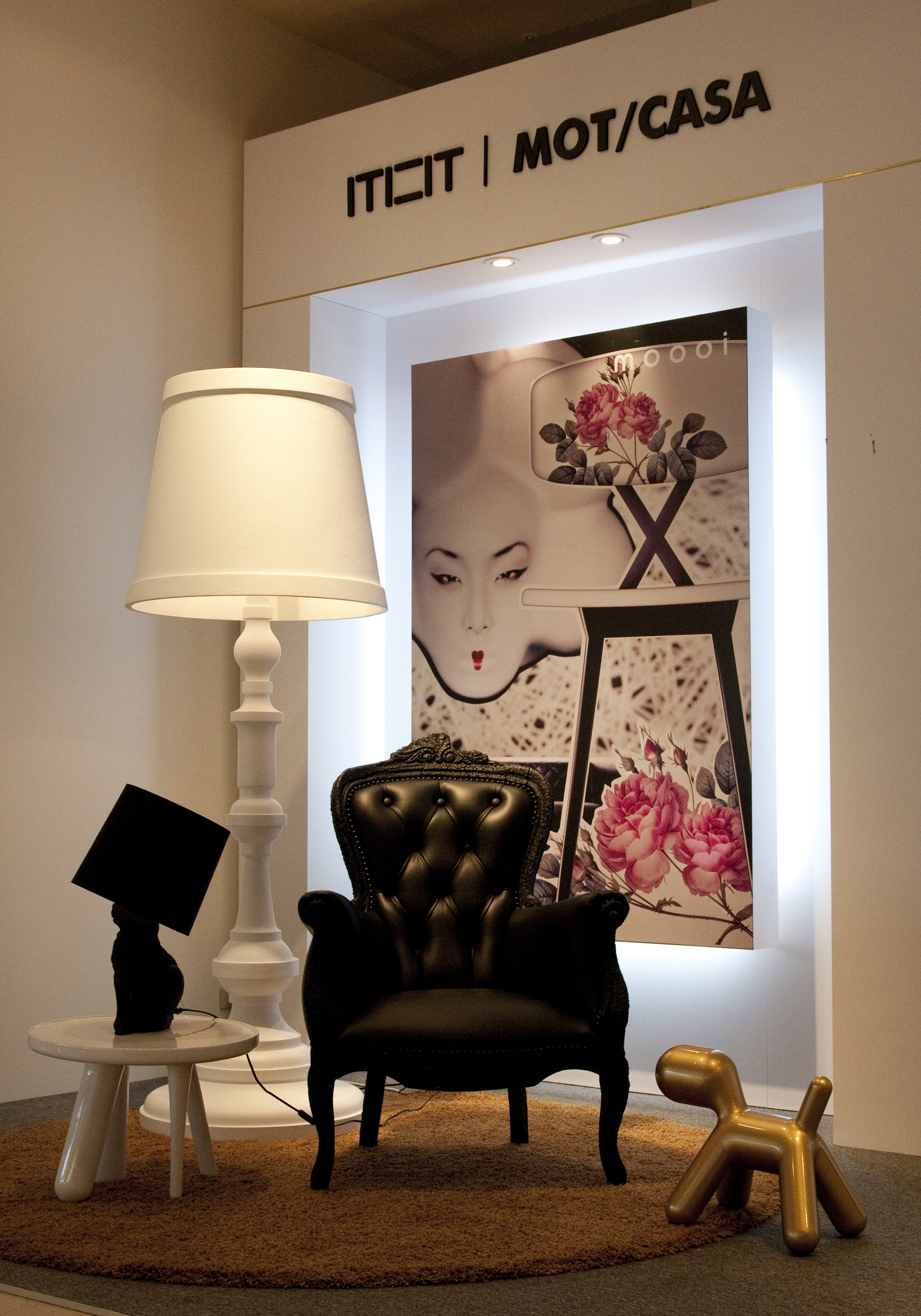 持續將國際設計觀點與當代經典家具帶入國內的MOT/CASA