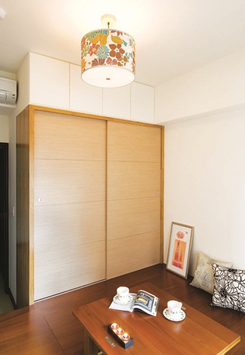 架高、玻璃隔間、隔音、視聽娛樂