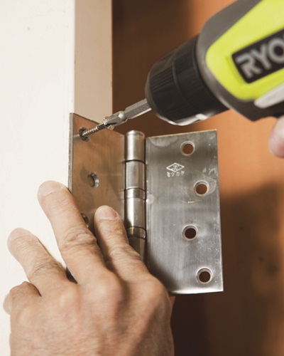 修門、安裝門絞鏈