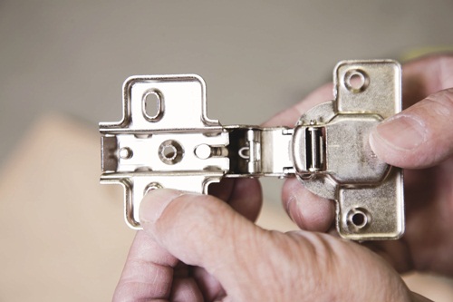 修門、安裝門絞鏈