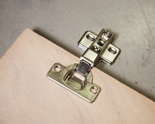 修門、安裝門絞鏈