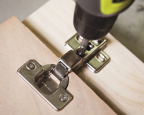 修門、安裝門絞鏈