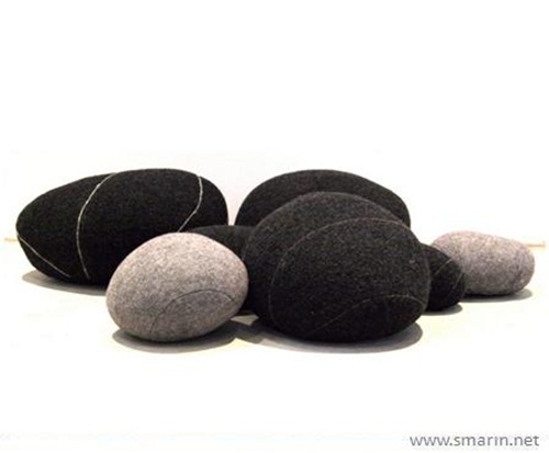 石頭造型沙發、靠枕