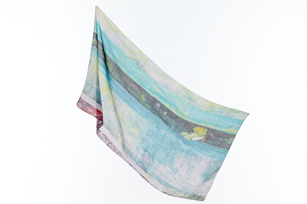 「70年代，摩洛哥北邊的海邊小鎮，年輕的旅客們、誤點